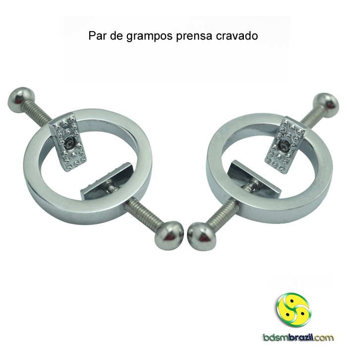 Par de grampos prensa cravado